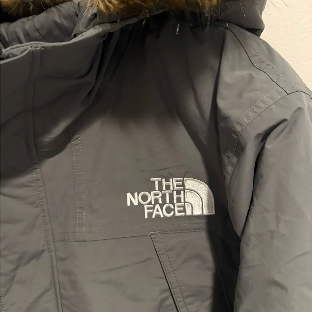 The North Face McMurdo Parka Mens Grey with Faux Fur Trim Hood, Warm Coat Ski XL